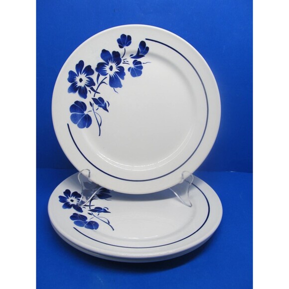 Comptoir de Famille  8 1/4" Floral Salad Plates Set of 3 - Picture 1 of 12